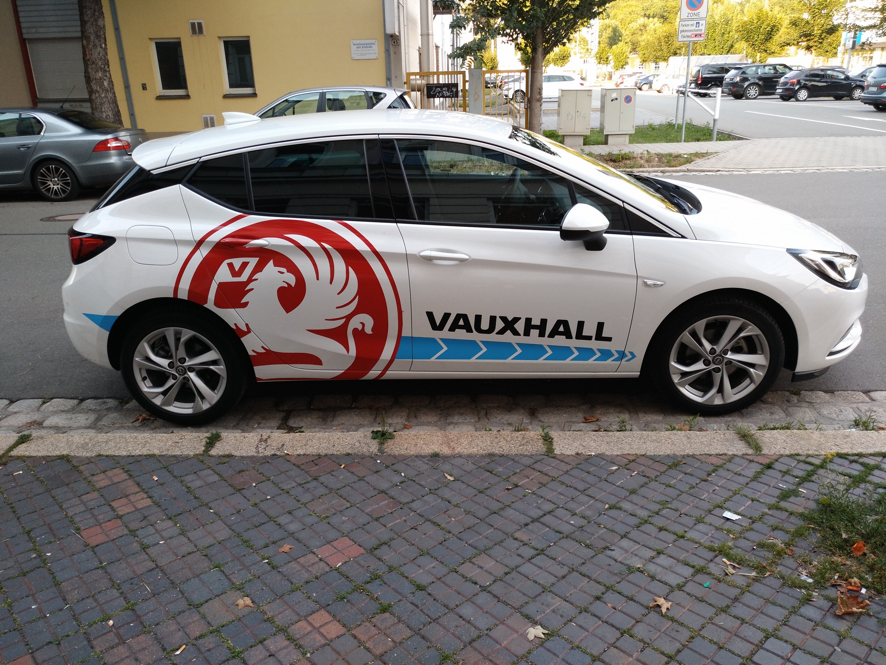 Holden Vauxhall Logo