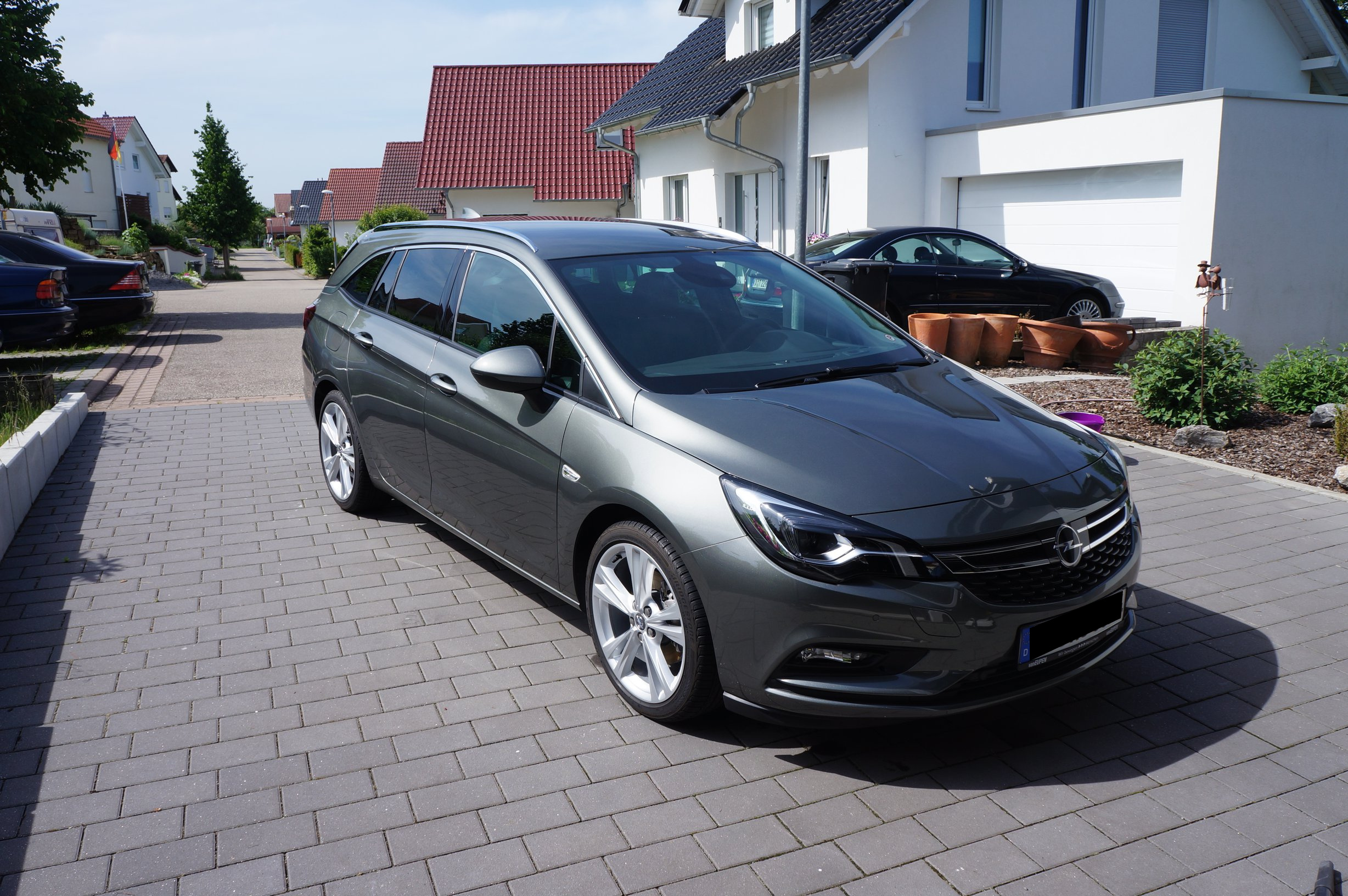 Astra K ST Quarzgrau