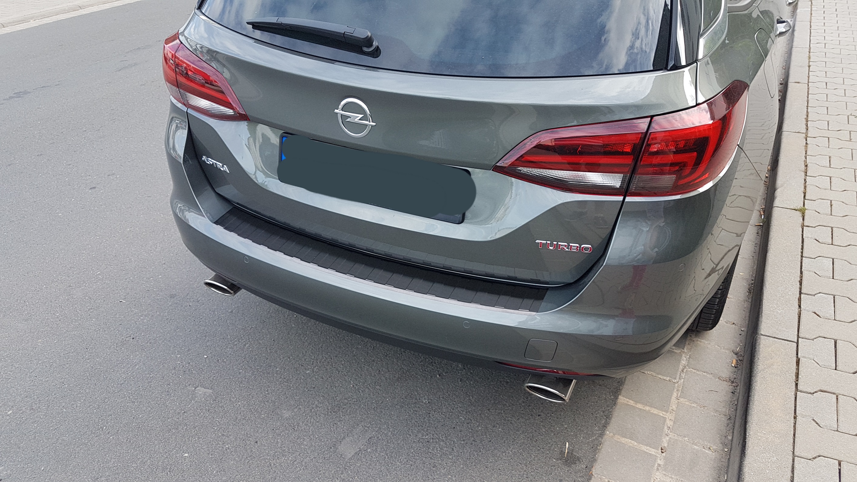 Getränkehalter mit Filzklebeband - Opel Astra K Forum